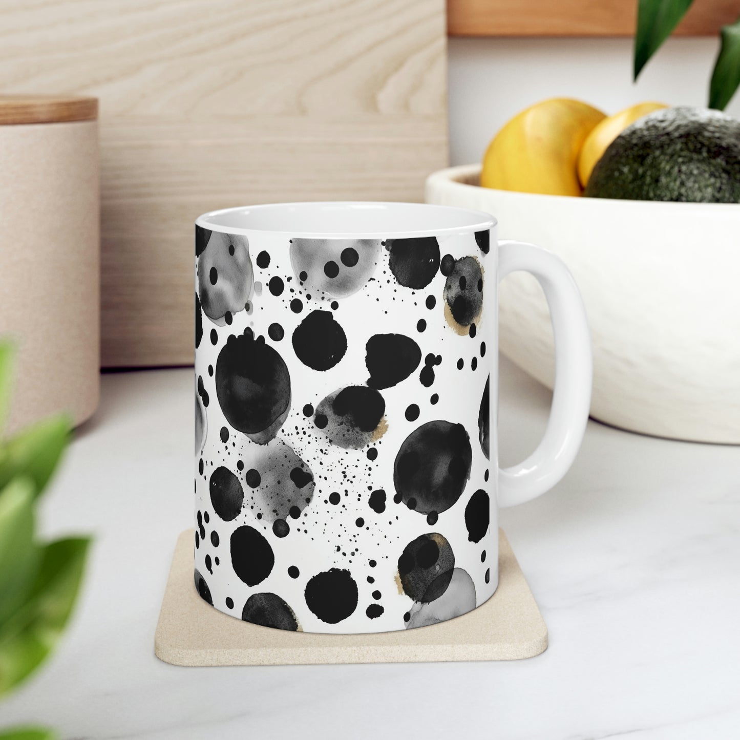 Black Polka Dots Pattern Mug